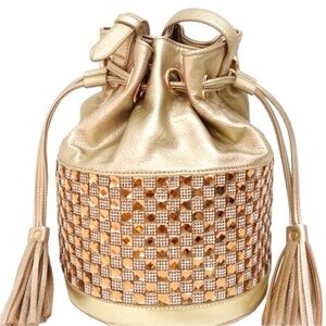 GALIAN, GOLD, BUCKET BAG WITH SIERRA RHINESTONES. ADJUSTABLE STRAP.